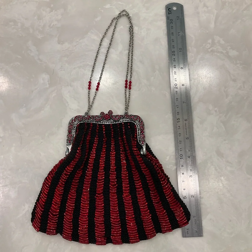 Vintage Art Deco Red Beaded Clasp Top Cocktail Bag with two Silver Chain Handles - Picture 12 of 12